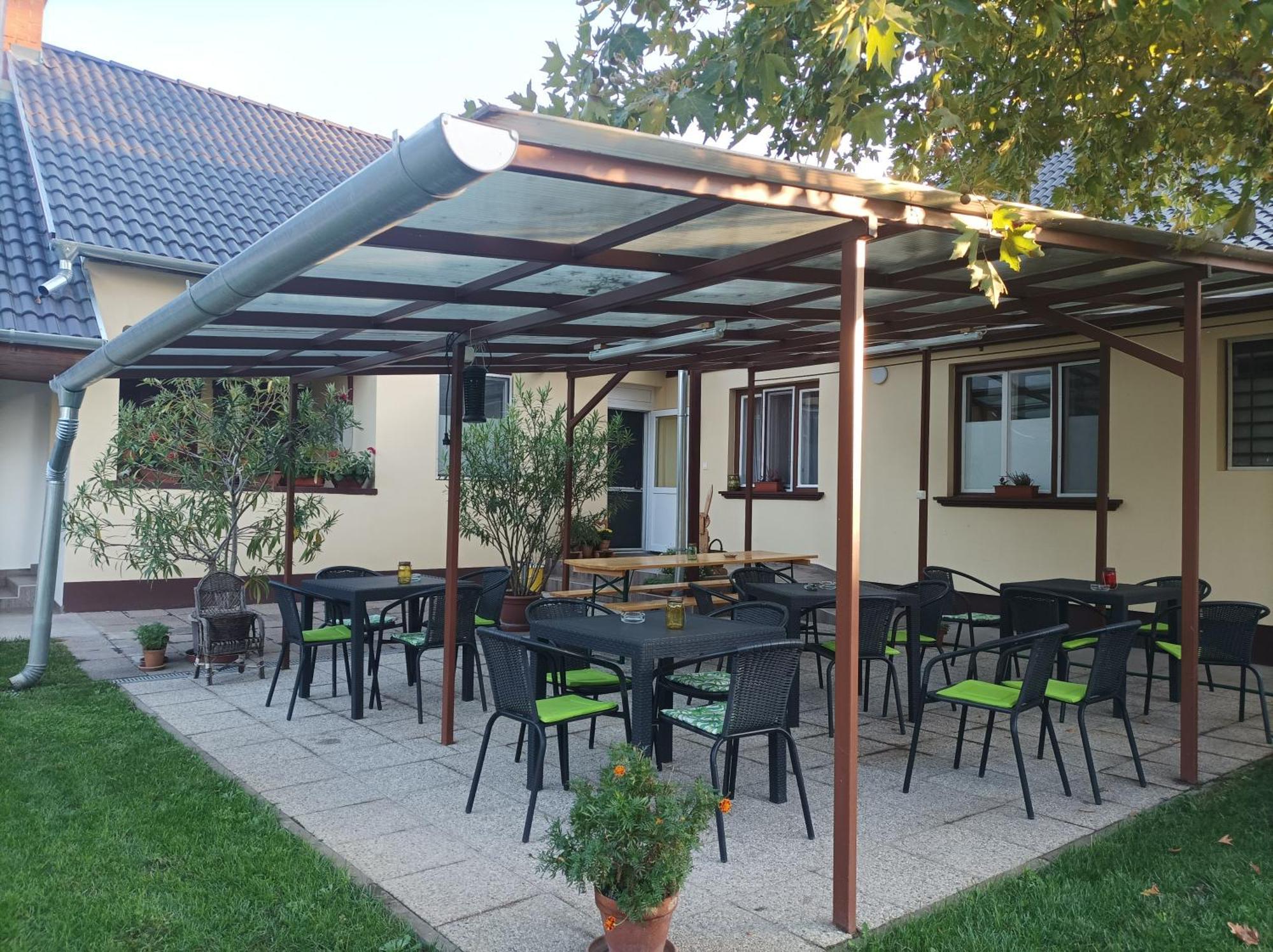 Tartos Szegfu Vendeghaz, Maganszallas Tazlar 외부 사진