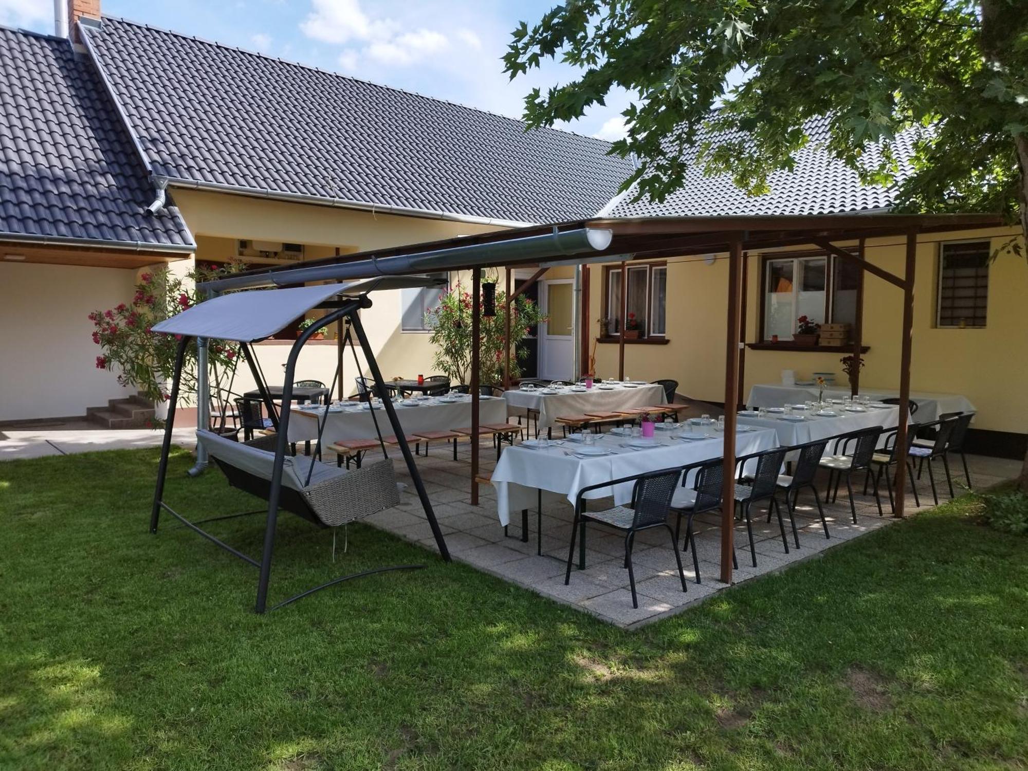 Tartos Szegfu Vendeghaz, Maganszallas Tazlar 외부 사진
